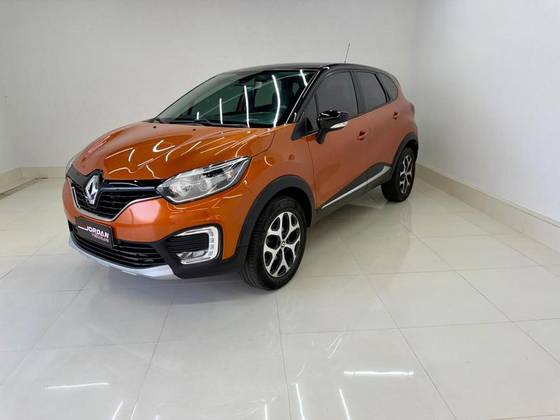 RENAULT CAPTUR 1.6 16V SCE FLEX INTENSE X-TRONIC RENAULT CAPTUR 1.6 16V SCE FLEX INTENSE X-TRONIC